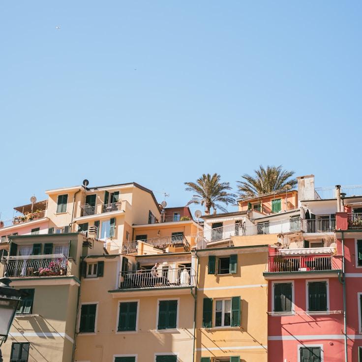 Family terraces and cafés for calm evenings in Palo Alto